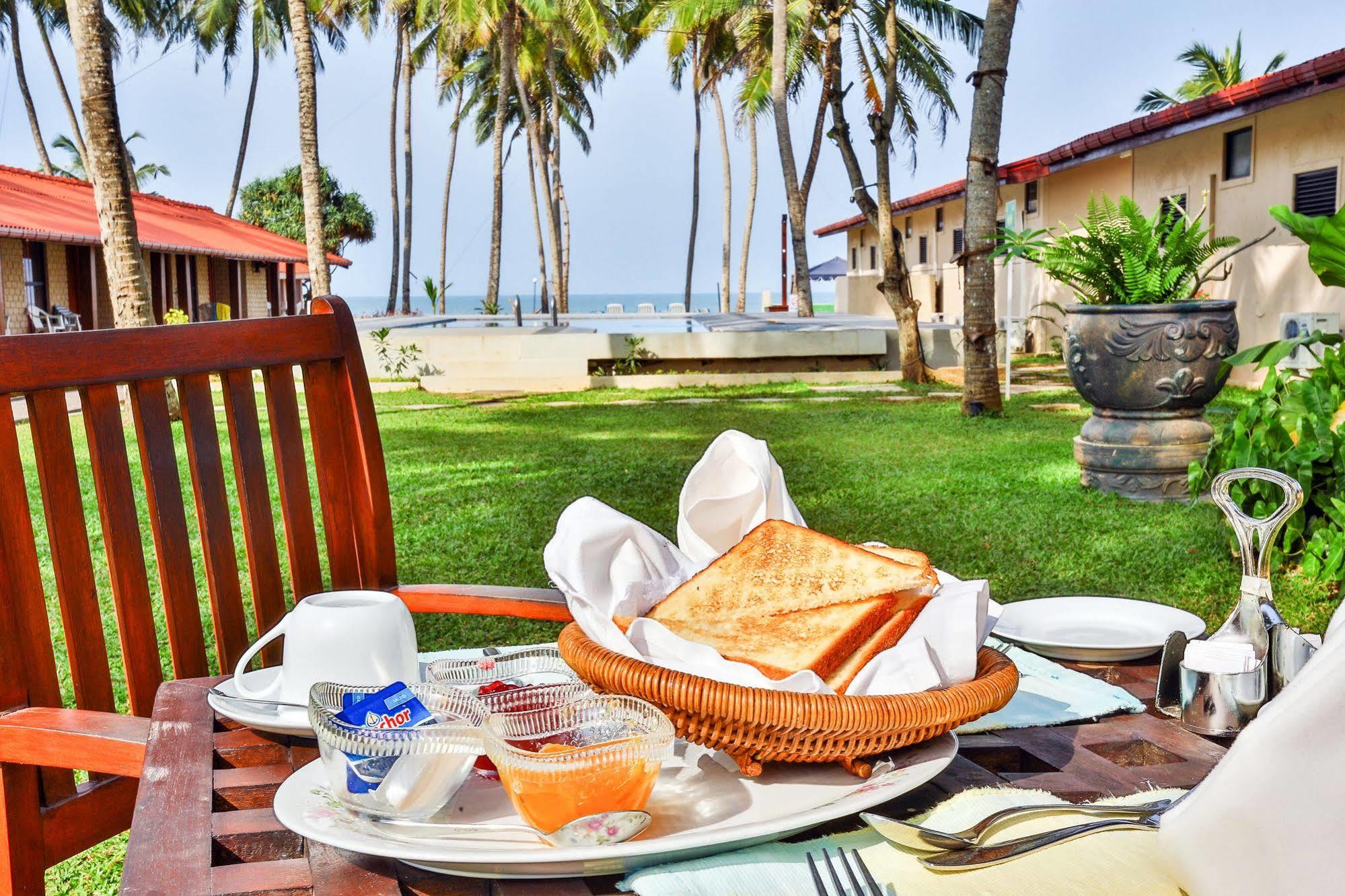 Amagi Beach - Secluded Slice Of Paradise Marawila Exterior foto